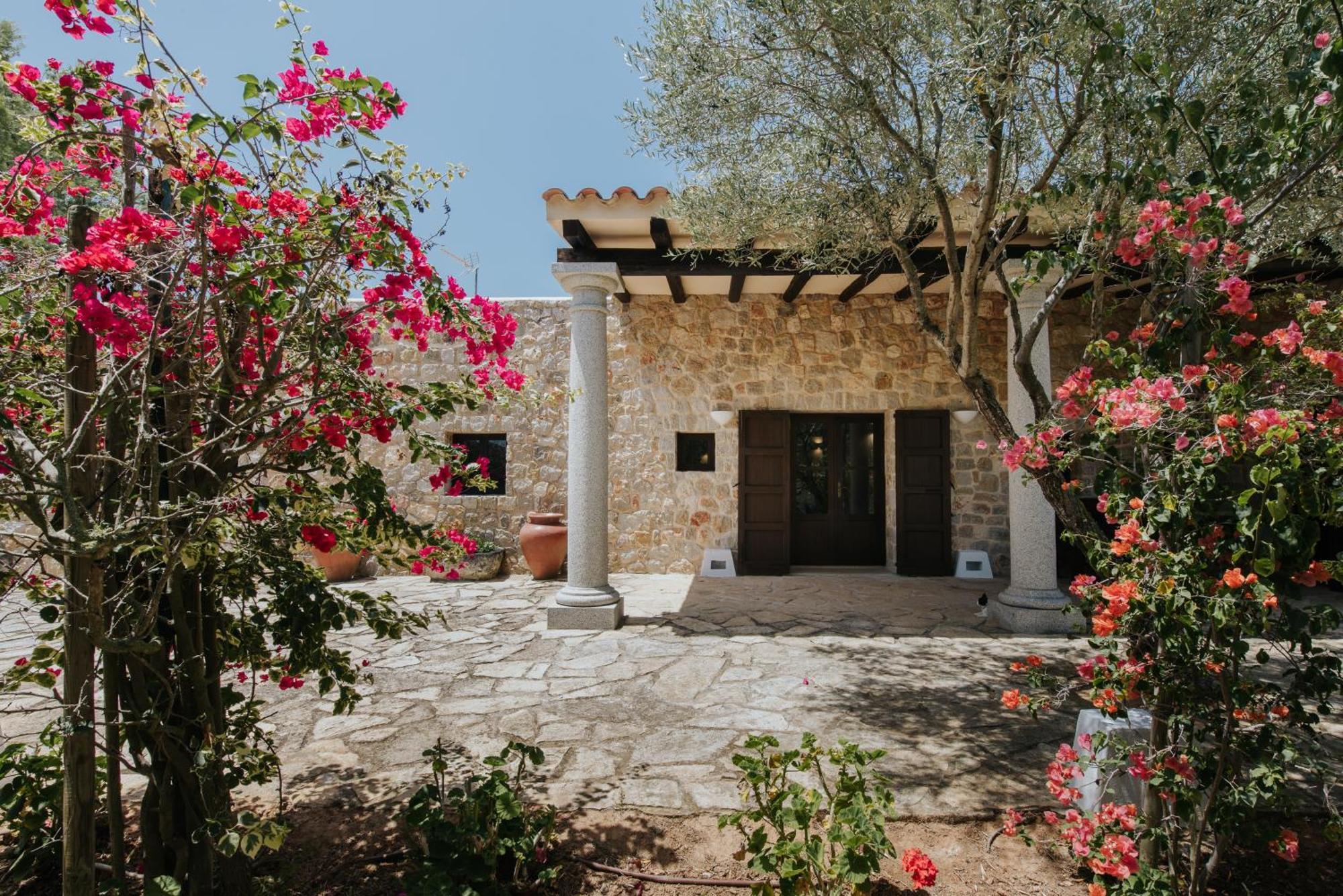 Villa & Guesthouse Paissa D'En Bernat Cala Tarida  Dış mekan fotoğraf