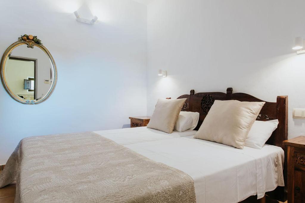Villa & Guesthouse Paissa D'En Bernat Cala Tarida  Dış mekan fotoğraf